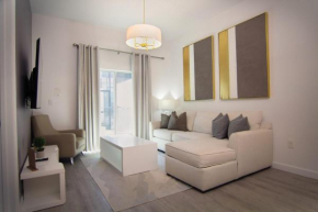 Serenity Townhouse Private Pool and Pet-Friendly